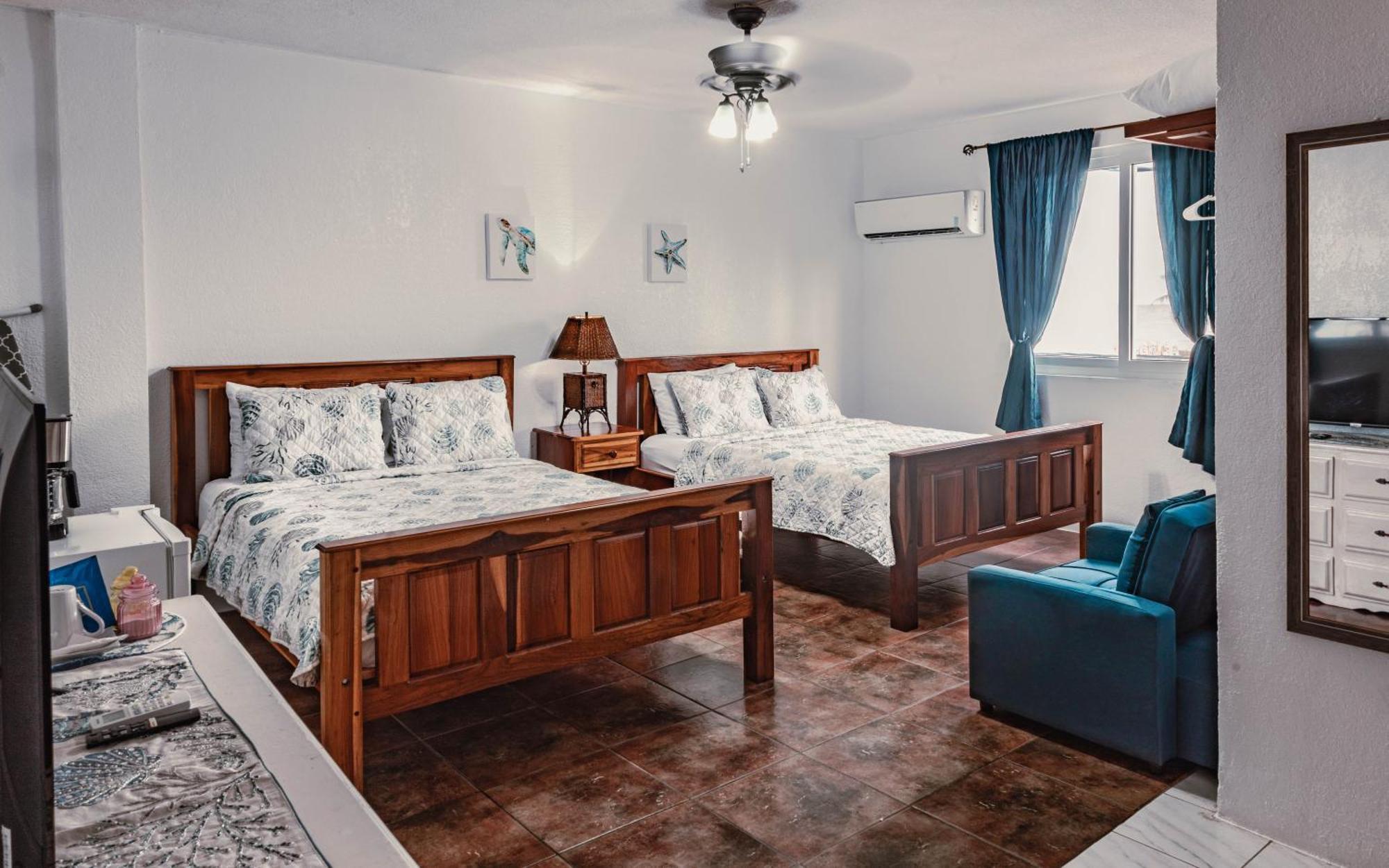Bonefish Hotel Dangriga Exterior photo