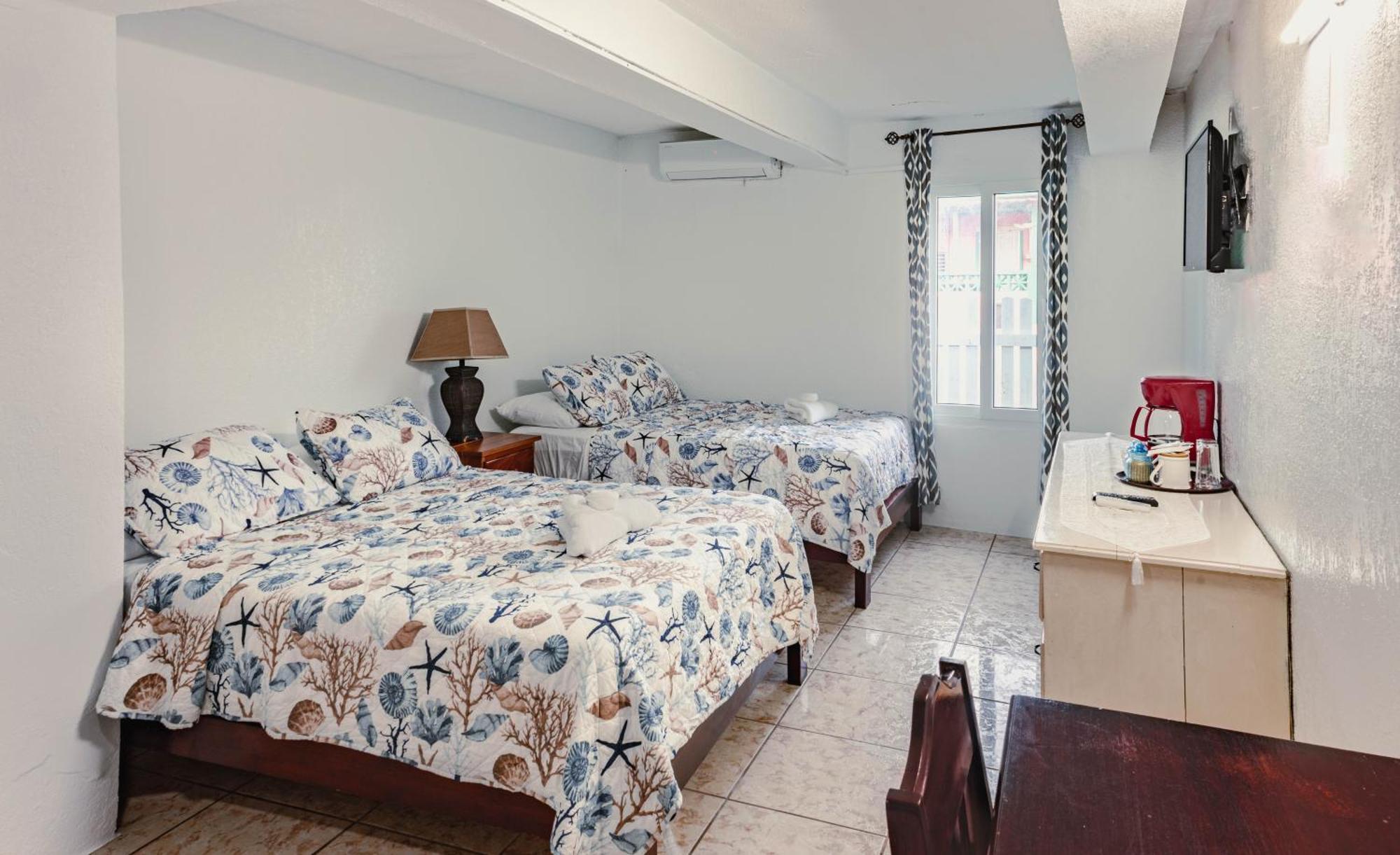 Bonefish Hotel Dangriga Exterior photo
